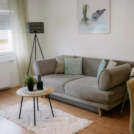 Am Berg Apartament *