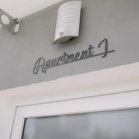 Am Berg Apartament Grünstadt